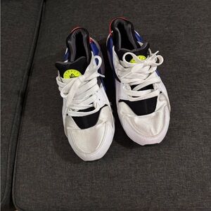 Nike Kids Sneakers - White, Black, Blue huarache
